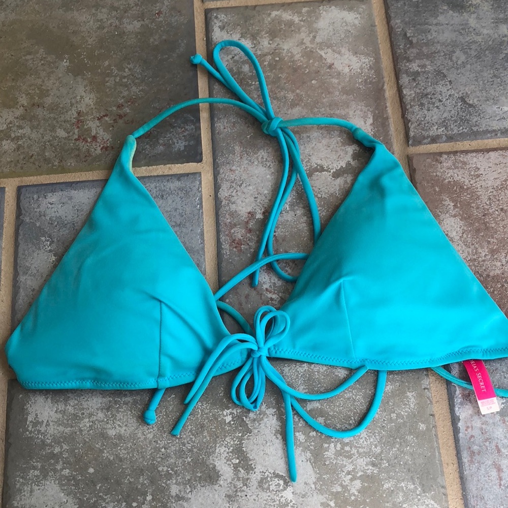Great condition VS bathing suit top!